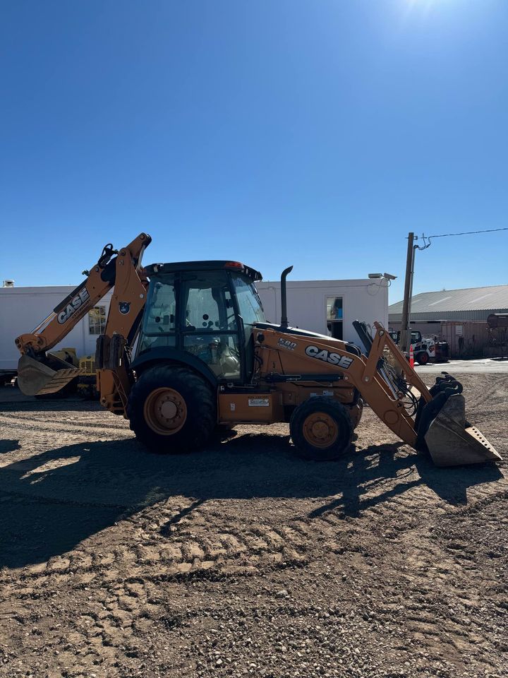 2018 Case 580c Backhoe - Hours: 2,058