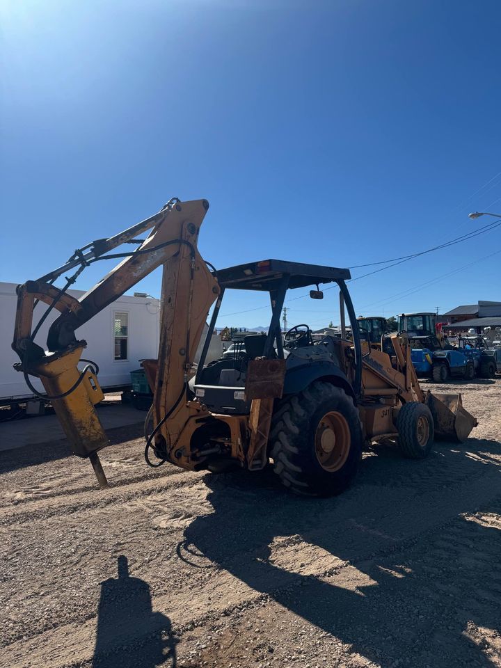 2004 Case 580C Backhoe - Hours: 5,205