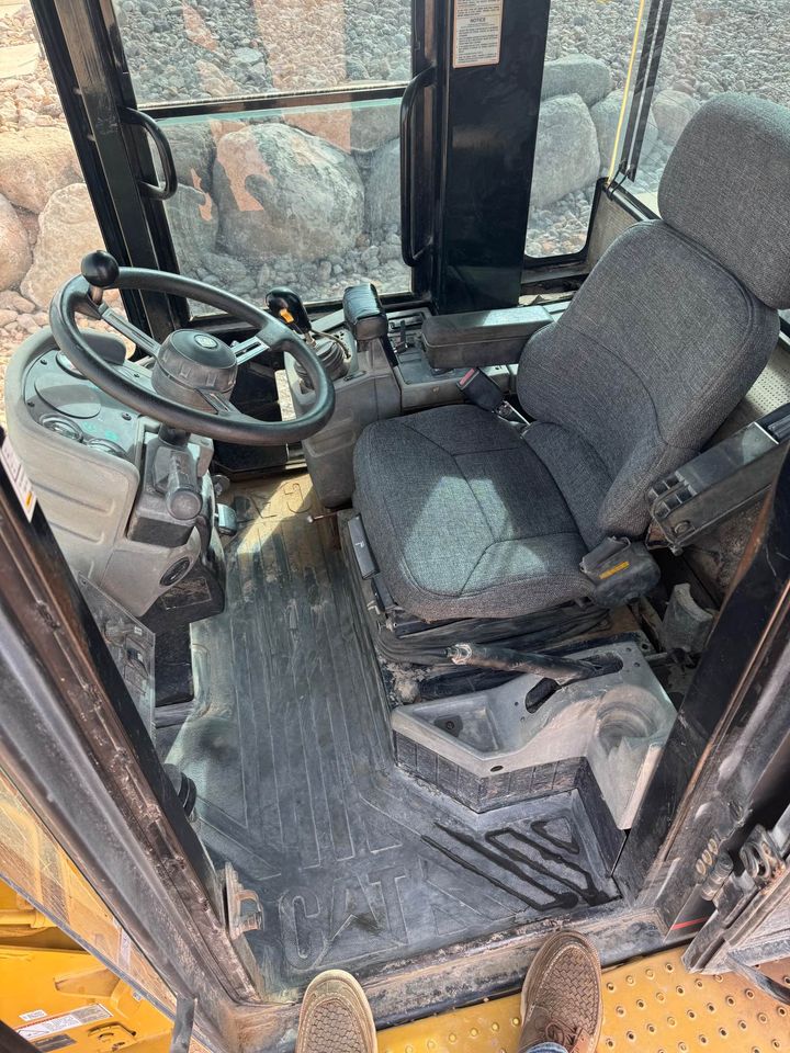 2001 CAT 924G Wheel Loader - Hours: 6,277