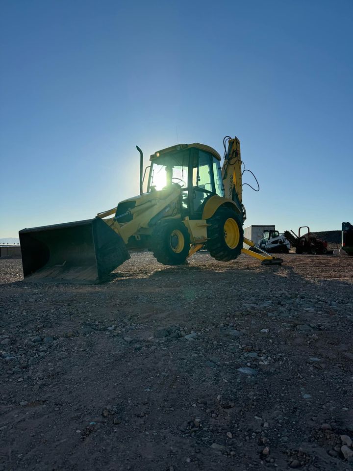 2005 New Holand Backhoe Ib90