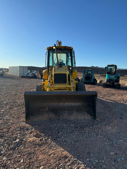 2005 New Holand Backhoe Ib90