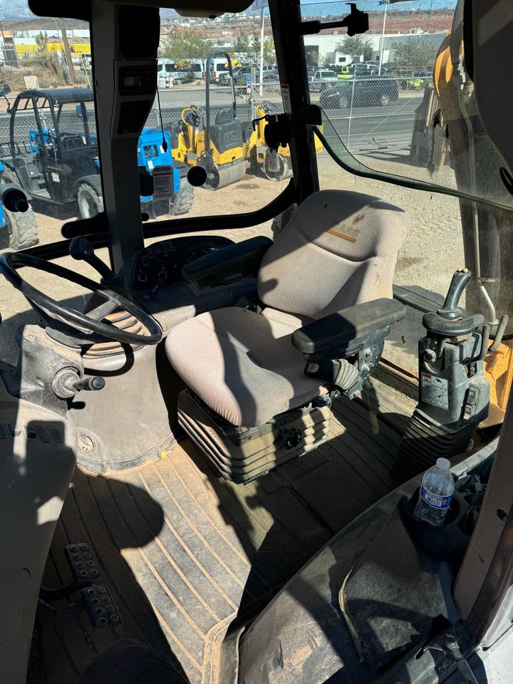 2018 Case 580c Backhoe - Hours: 2,058
