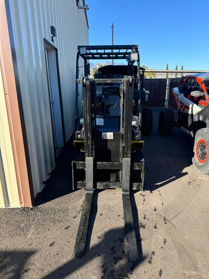 2008 Komatsu 5000 lbs forklift