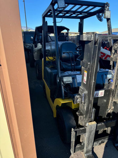 2008 Komatsu 5000 lbs forklift